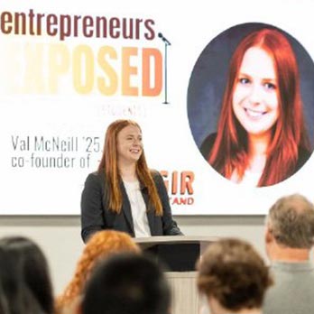 Student entrepreneur presenting at the McFerrin center